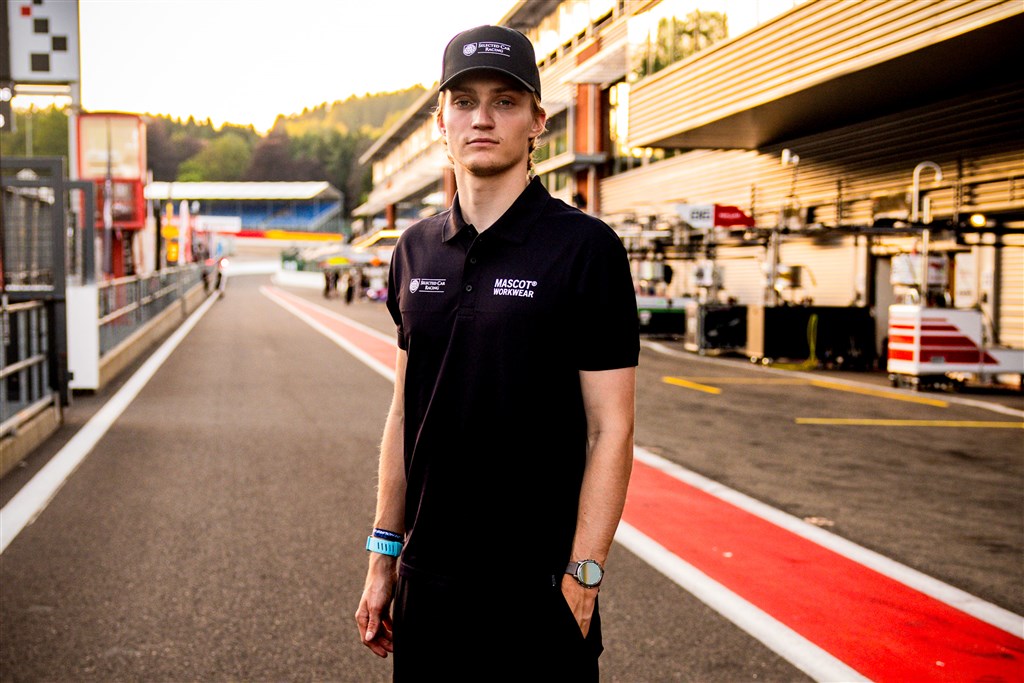 (Foto: Selected Car Racing)